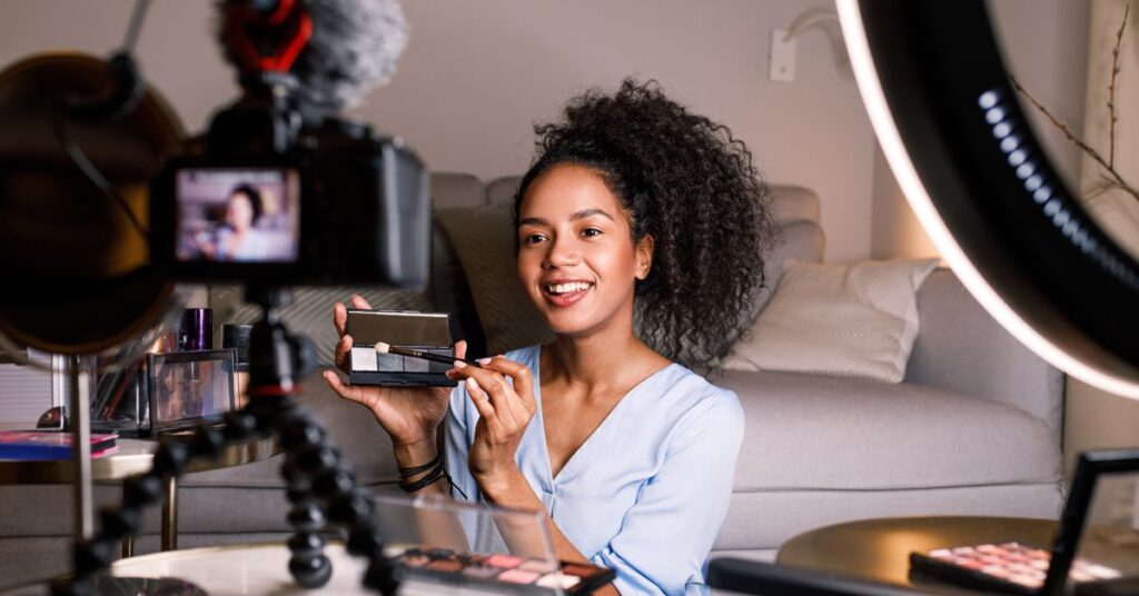 11 ideas de video para empresas para redes sociales
