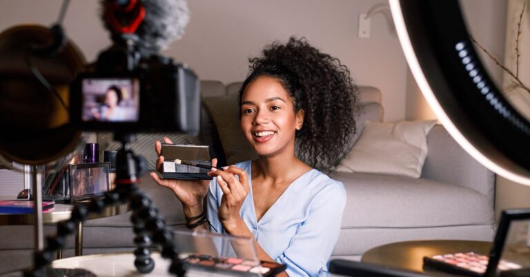 11 ideas de video para empresas para redes sociales